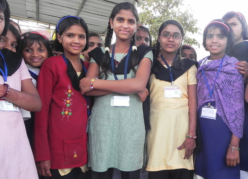 Omkarishwar school girls.