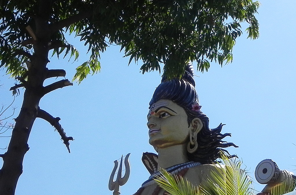 Shiva in Omkarishwar.