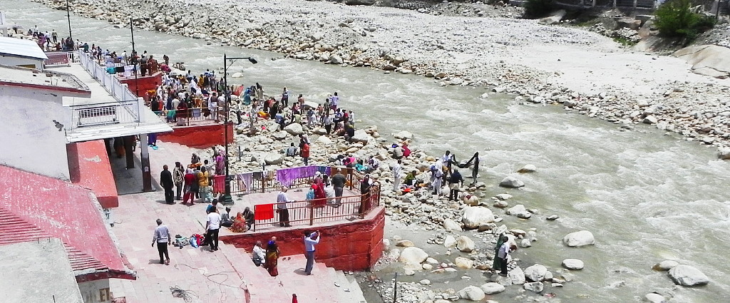 Ganges bathers.