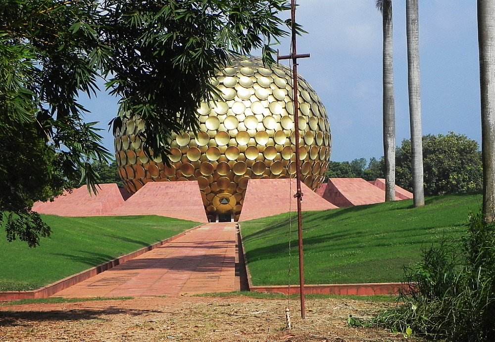 Matrimandir Auroville.